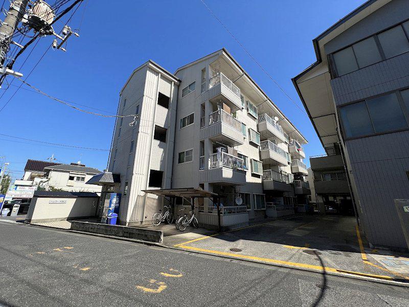 小山コーポラス(2K/2階)