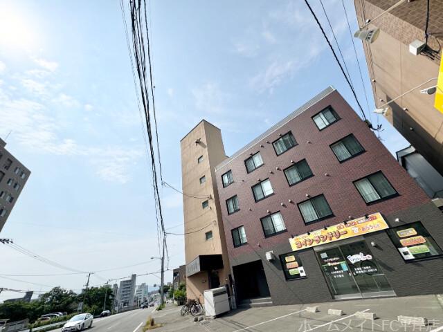 地下鉄南北線 平岸駅(札幌市営) 徒歩6分 築10年(1LDK/4階)