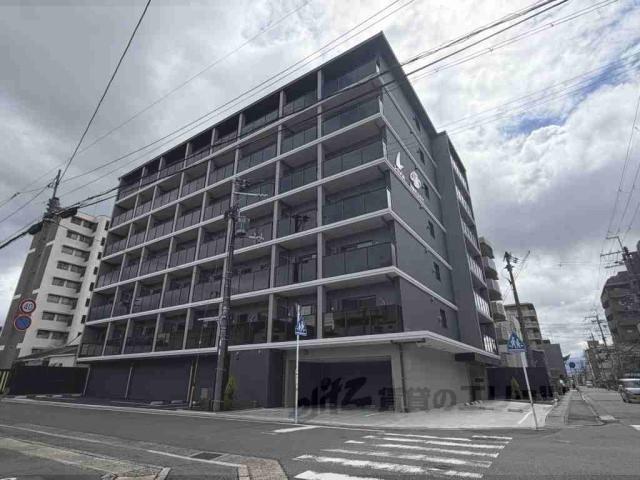 阪急京都線 西京極駅 徒歩18分 築1年(1K/6階)