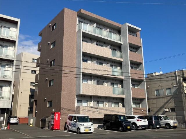ラピス下荒田(1K/3階)