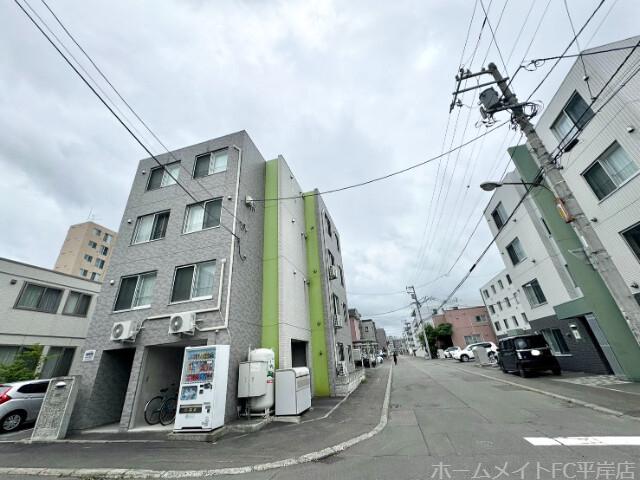 ガーデンコート美園(1LDK/3階)