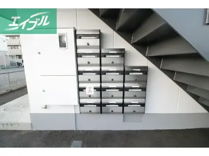 ビューラージュネス(1K/1階)の外観写真