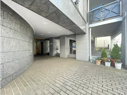 グランカーサアリオス(2LDK/2階)の外観写真