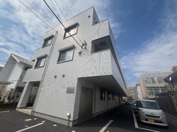 ファミリア一番館(2LDK/3階)