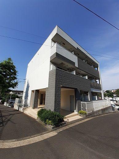 神奈川県横浜市磯子区 築18年(1K/1階)