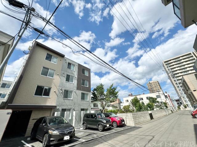 エアフォルク学園前(2LDK/1階)