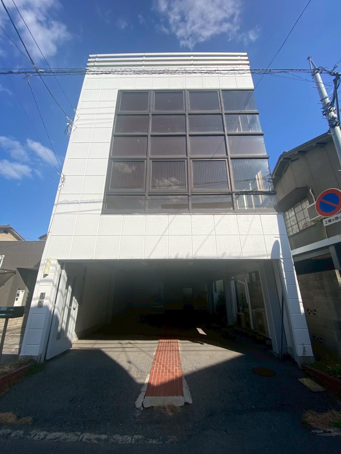 岡山市北区 清輝本町 一棟ビル(3LDK/3階)