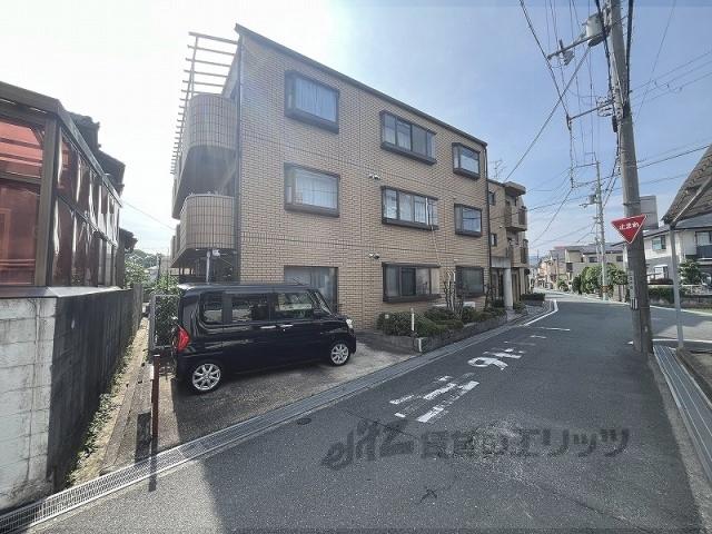 兵庫県伊丹市 築35年(1DK/3階)