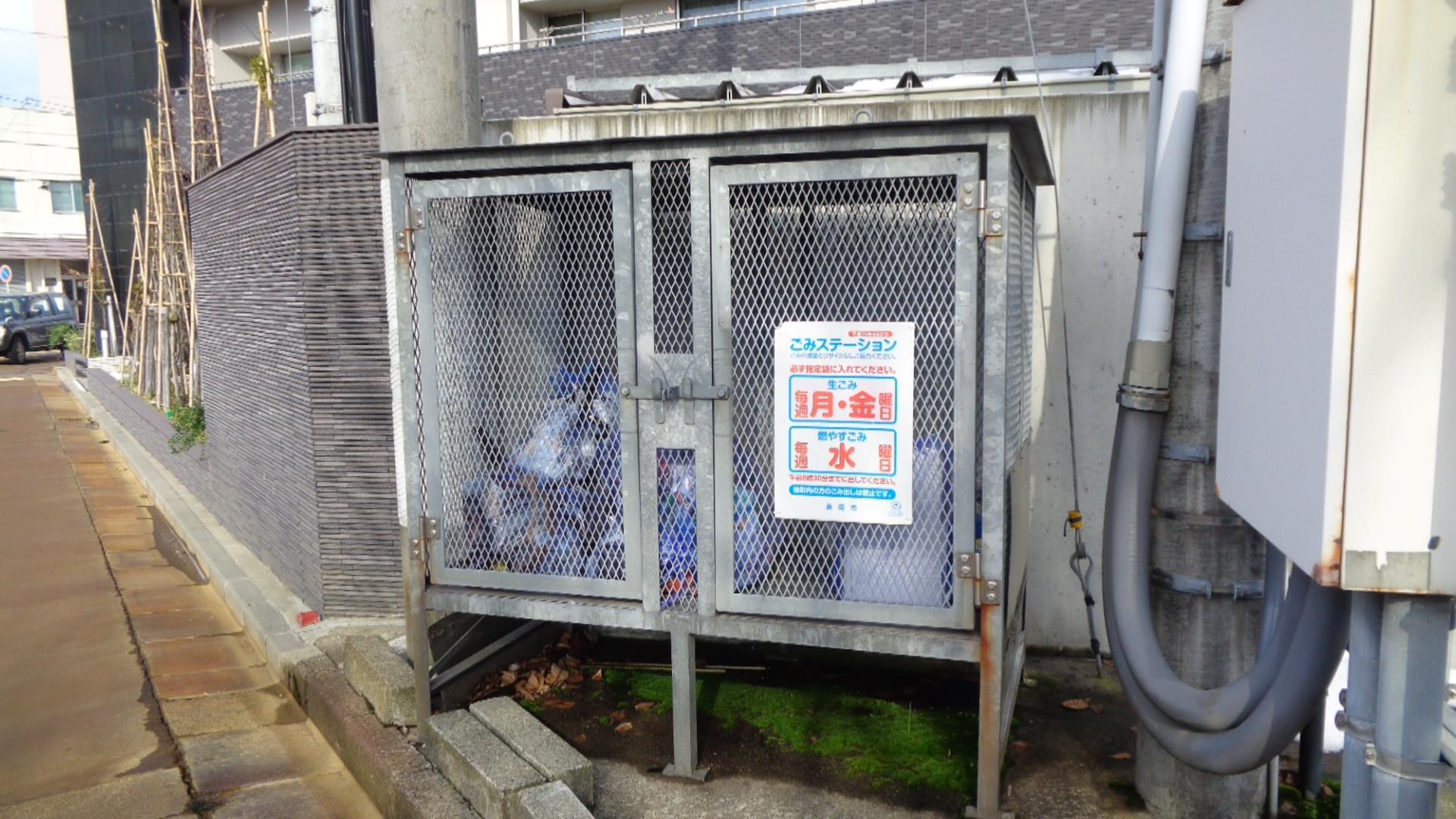 イースティンシャトー(3LDK/6階)の外観写真