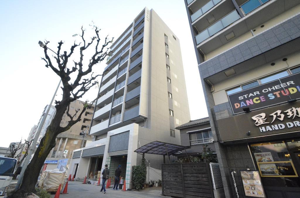 THE FIRST ONE 金山(1K/2階)