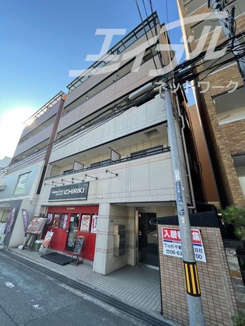 アズビー千里山(1K/4階)