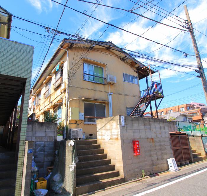 高山荘(1K/2階)