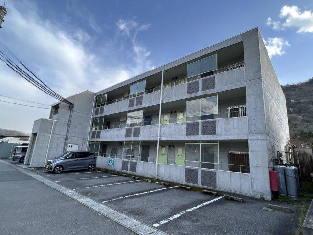 智頭急行 苔縄駅 徒歩22分 築25年(2LDK/1階)
