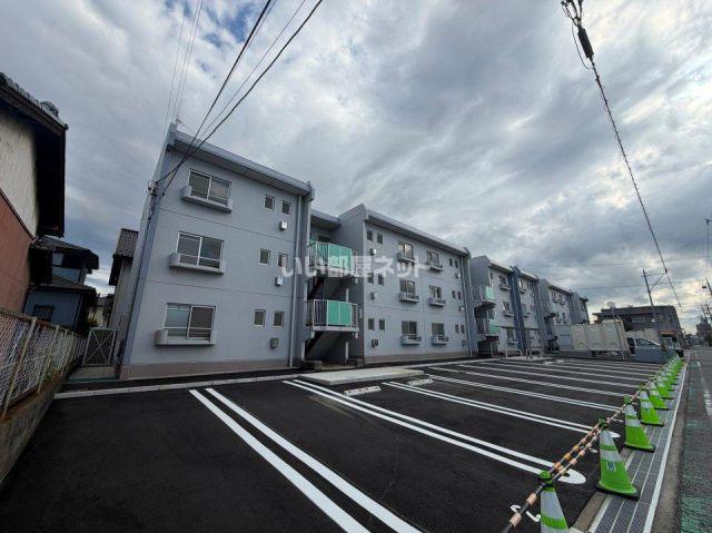 グリーンガーデン稲場A棟(2LDK/3階)