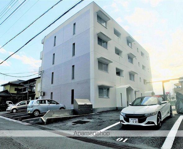 BLANC CUBE