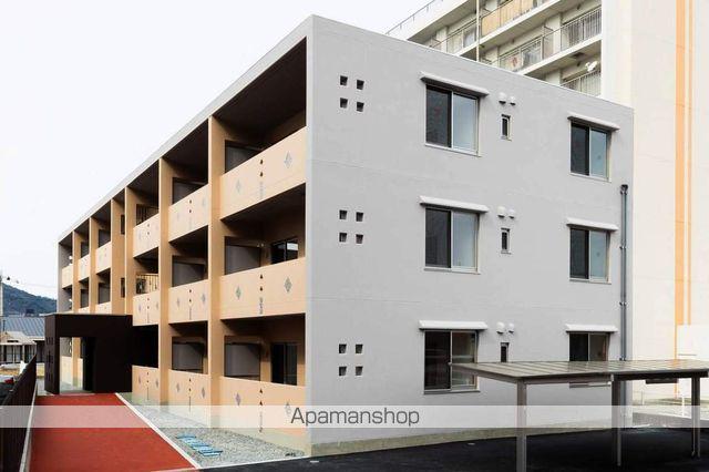 イオンハイツ(2LDK/1階)