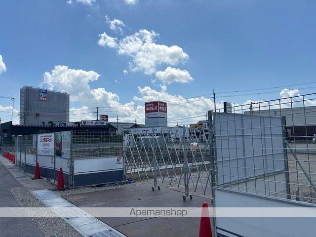 ミウ・ヴィーヴル[3階]