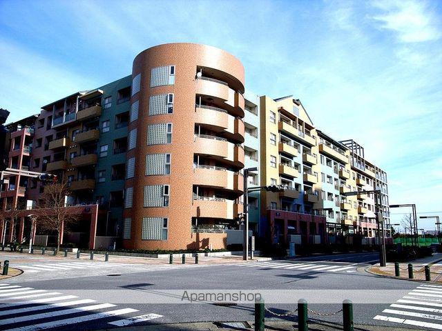 パティオス12番街