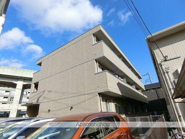パレス イースト