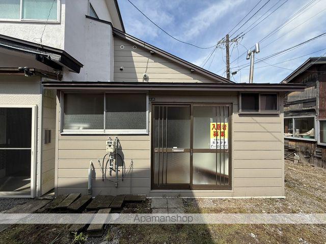 万代町9番1棟3戸(1DK/1階)