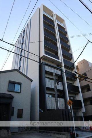 ウィングコート