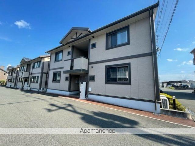 リビングタウン八日市場E