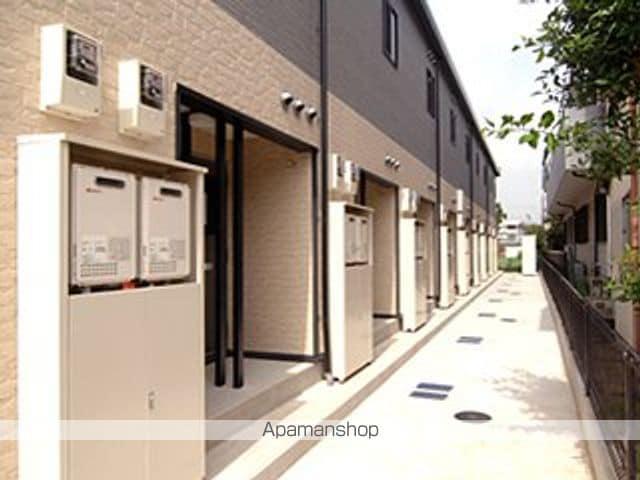 レオパレスニュー シャルマン