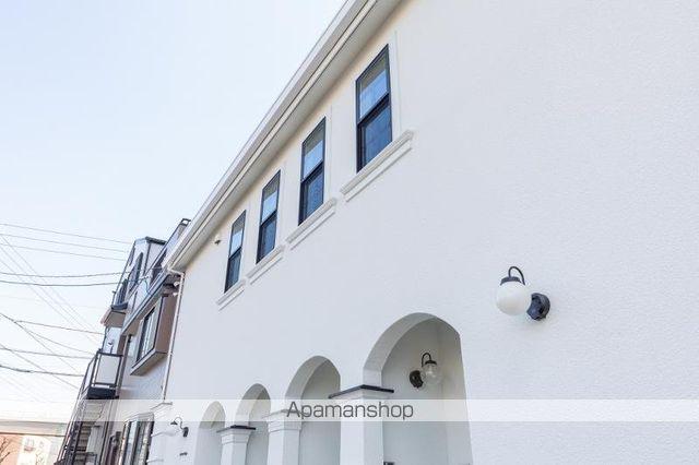 MAISON DE BONHEUR[2階]