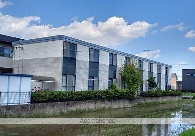 レオパレスウエスト WING