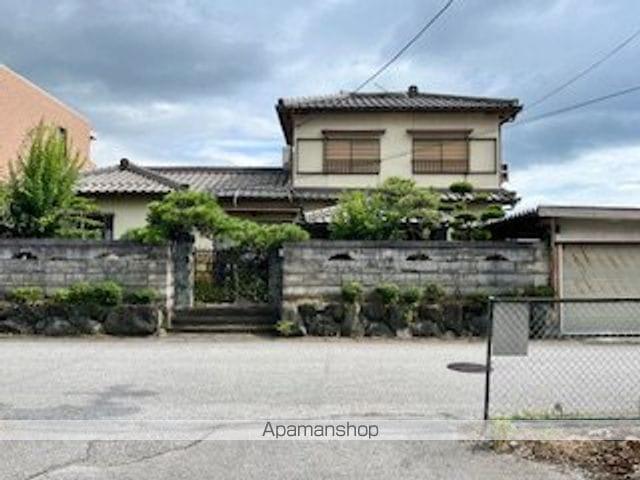 滋賀県長浜市八幡東町の戸建賃貸