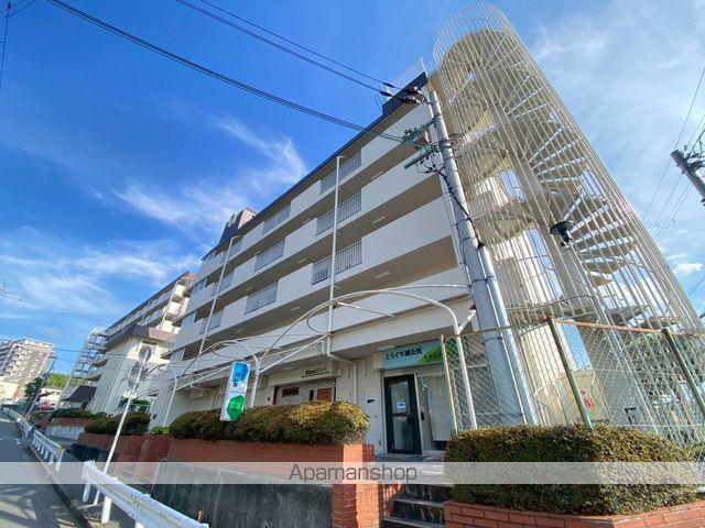 メゾンドール千里泉ヶ丘1号館