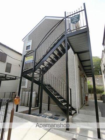 ハーミットクラブハウストロピカ新子安ハーミットクラブハウストロ