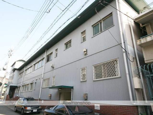 ミキ・フラット