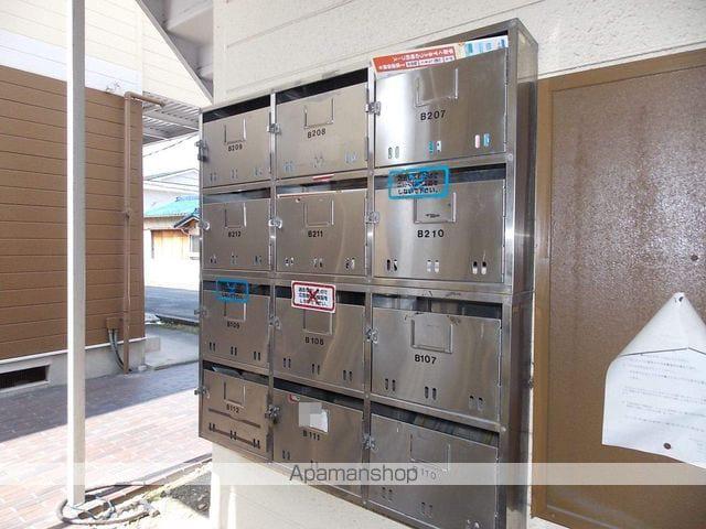 イースト COURT 両郷 B