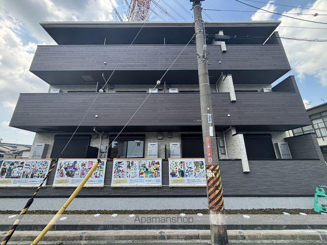京阪電気鉄道京阪線 牧野駅 徒歩5分 3階建 築2年