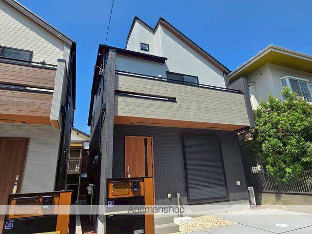 京王電鉄京王線 多摩動物公園駅 徒歩8分 2階建 築1年