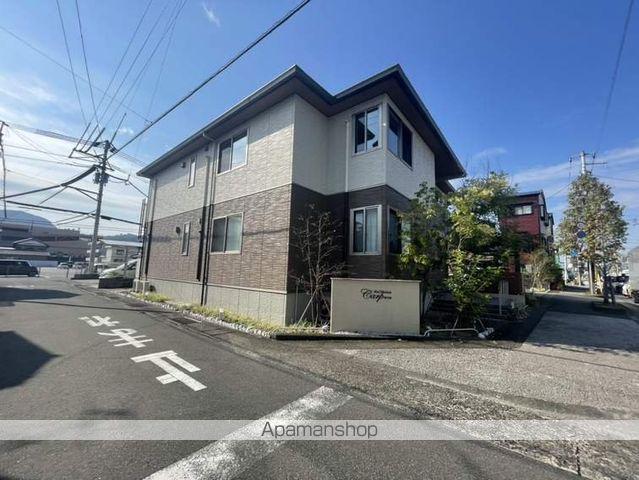 シャーメゾンカープ