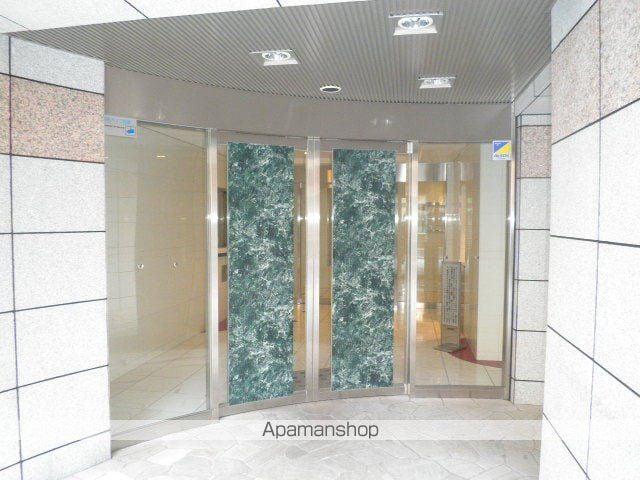 ガーラ・ステーション新宿御苑前