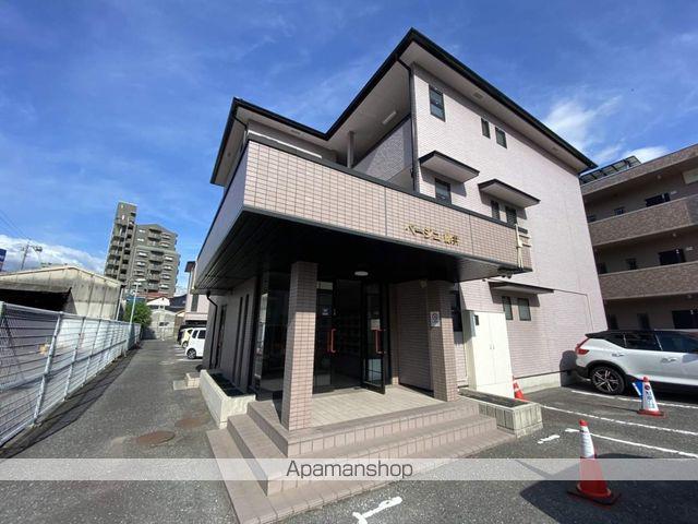 ベージュ緑井