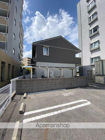 ル・パルファン[2階]