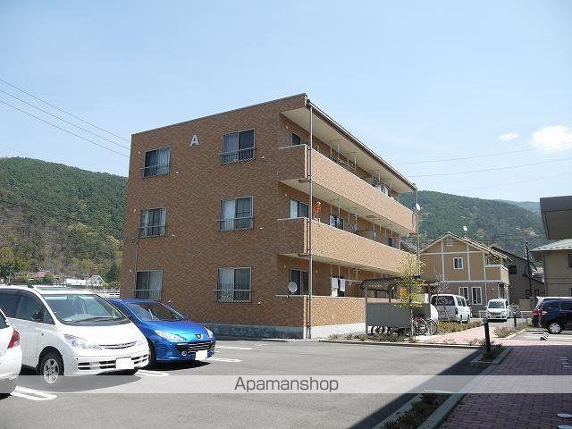 ヴィラージュ山辺AB