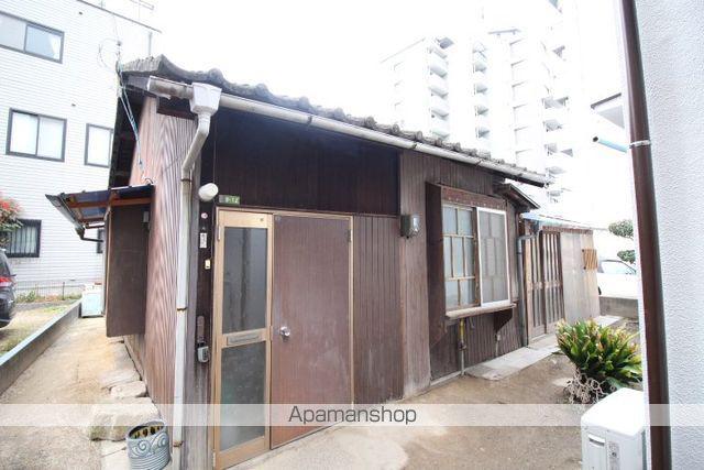 広島電鉄宇品線 広電本社前駅 徒歩4分  築80年(3K)