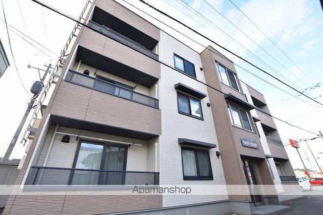 イーストコート