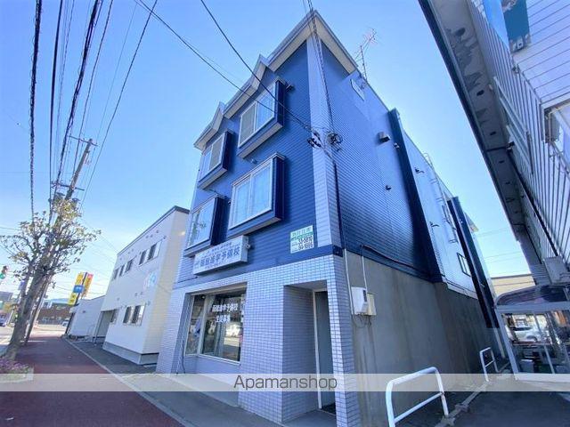 テラハウス万代[1階]