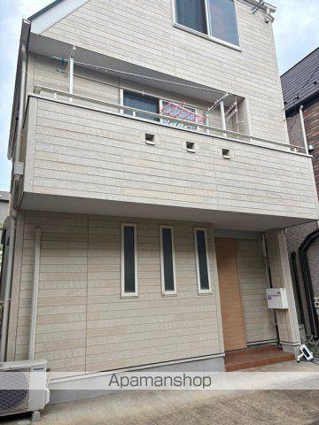 千代田・常磐緩行線 亀有駅 徒歩11分 3階建 築12年