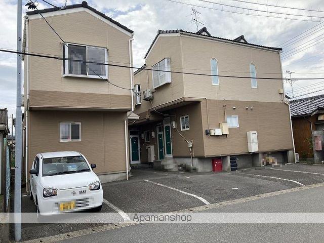 ホワイトタウン濁川