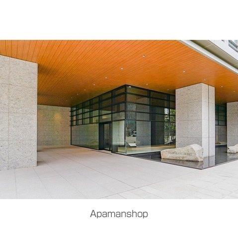 白金ザ・スカイ ウエスト