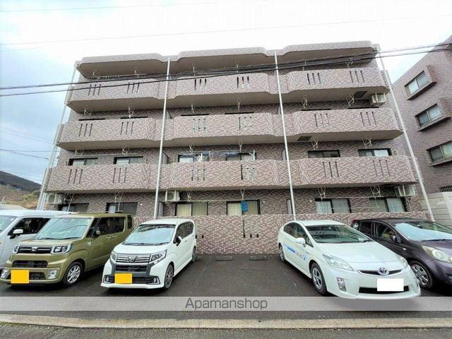 ユーミー由地