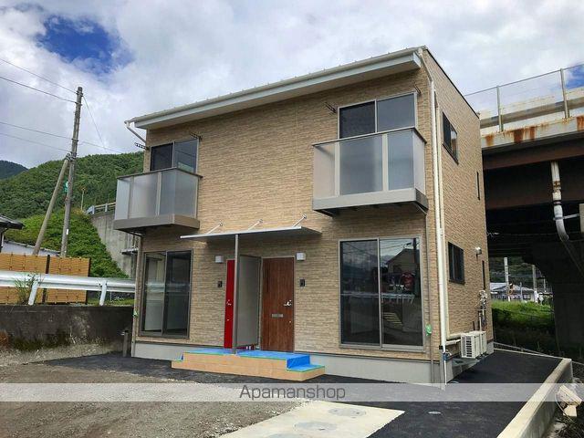 ラージフォレストＡ