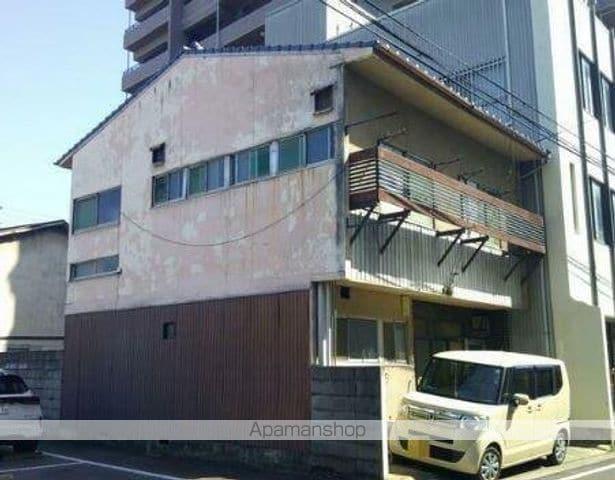 白井アパート(2K/2階)